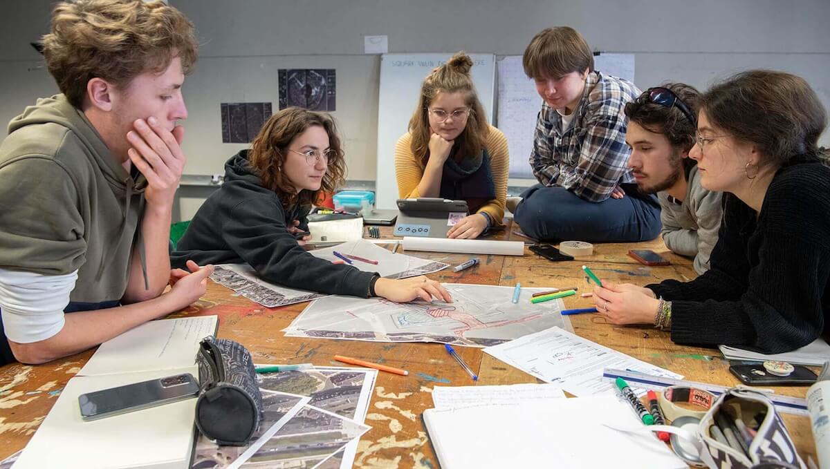 Étudiant en formation d'architecte